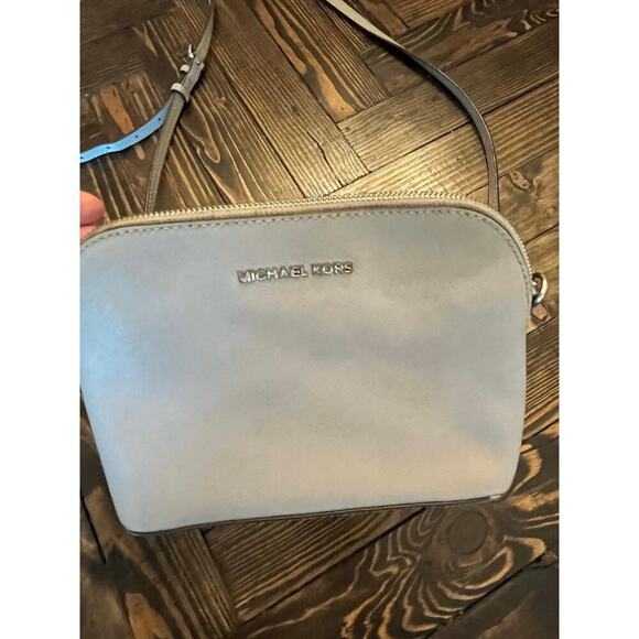 Michael Kors Small Cindy Dome Grey Crossbody Purse Neutral Classy Preppy Stains - Picture 2 of 15